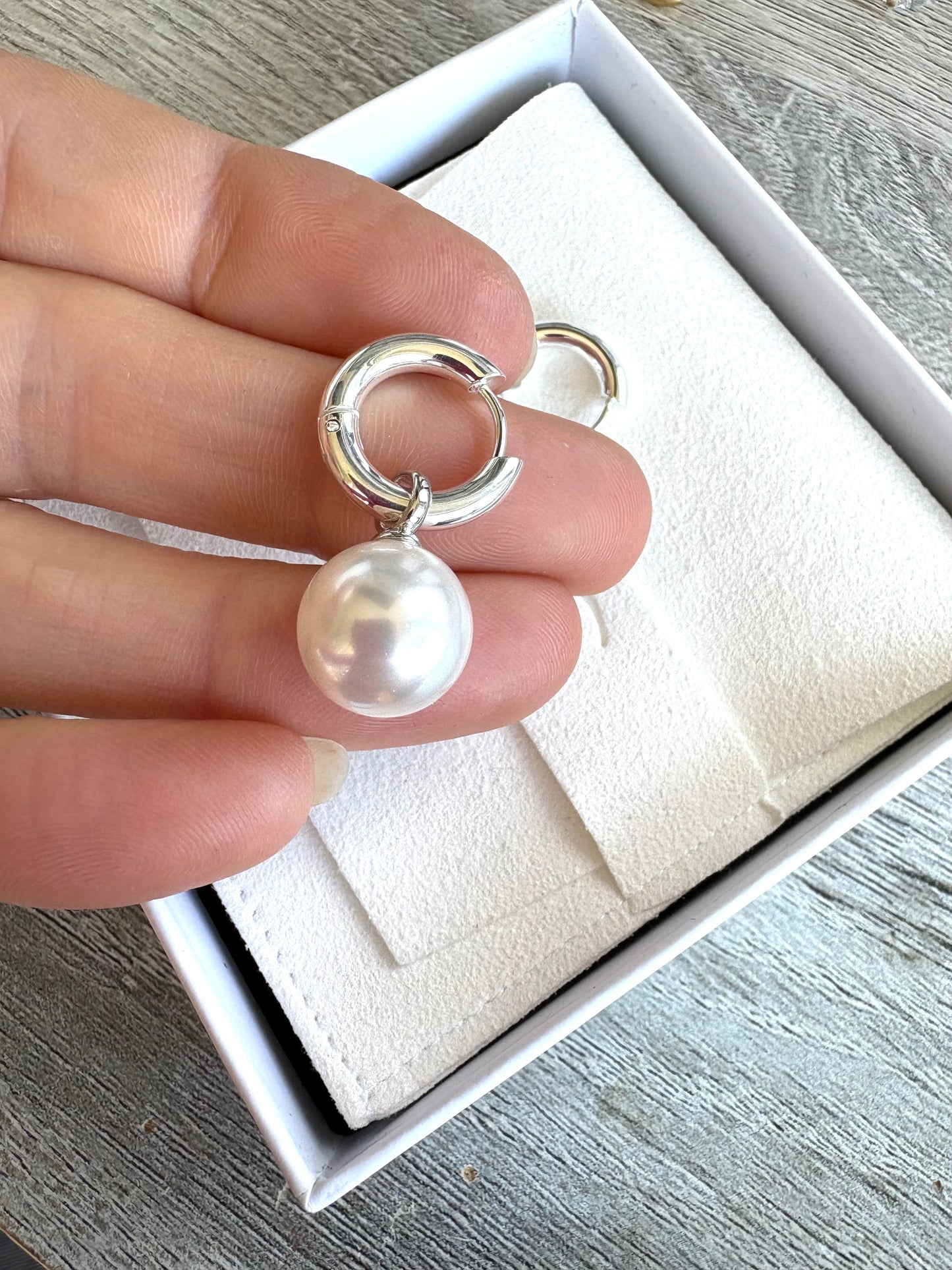 White Pearl Rounds on Hoops- Your choice of colour-Gold-Rose Gold-Silvet