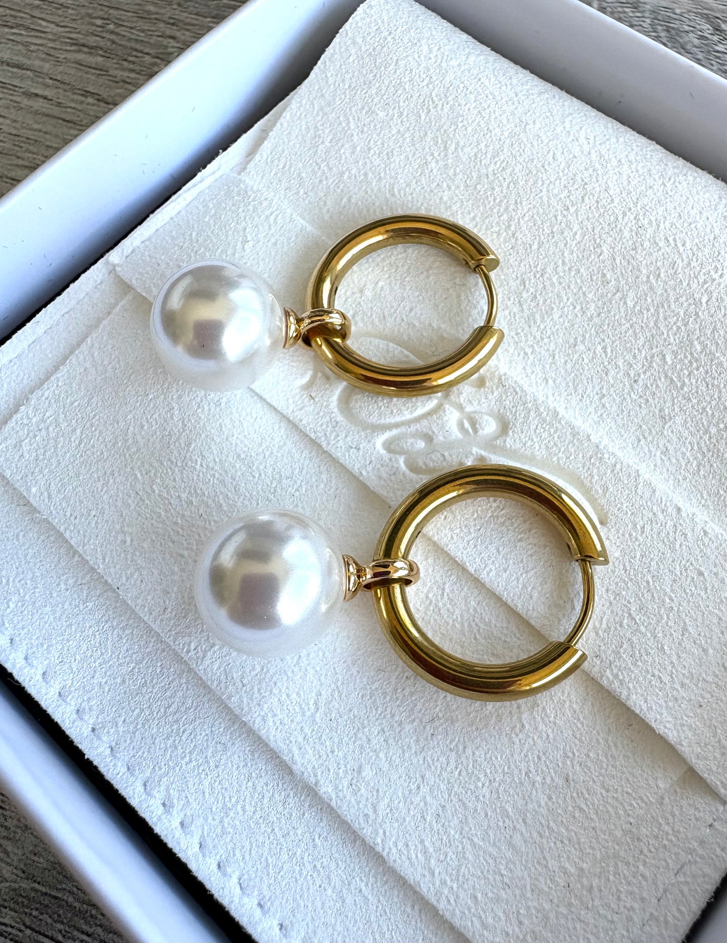 White Pearl Rounds on Hoops- Your choice of colour-Gold-Rose Gold-Silvet