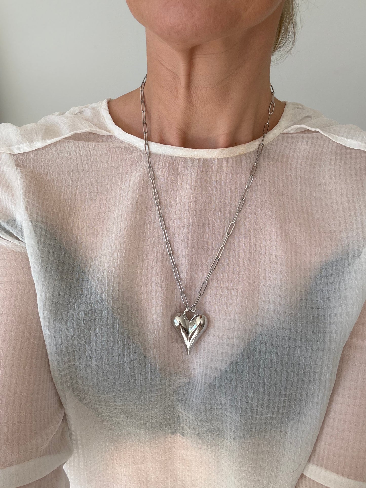 Modern Hearts Necklace Long Gold