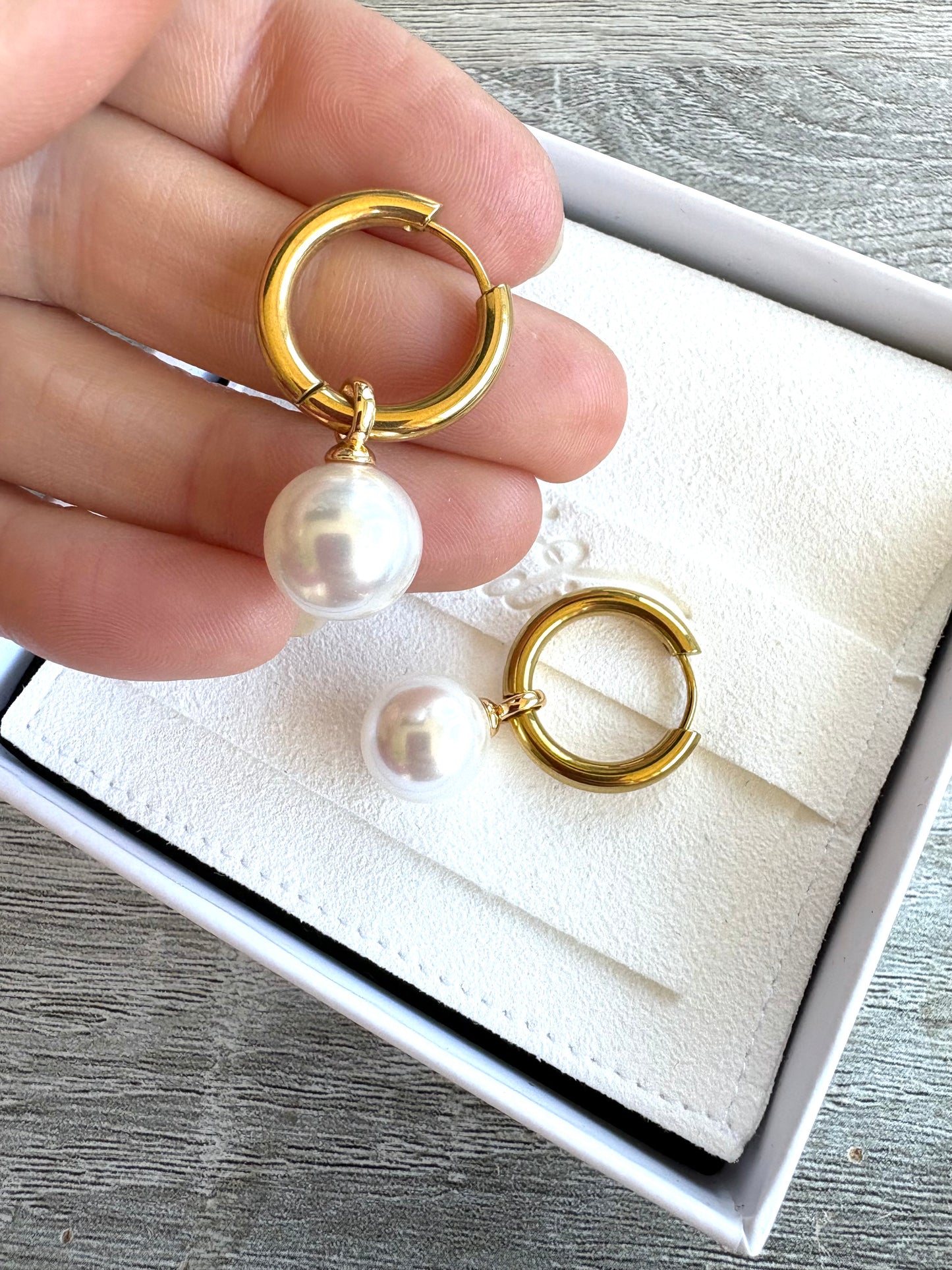 White Pearl Rounds on Hoops- Your choice of colour-Gold-Rose Gold-Silvet