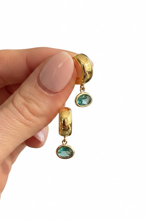 Aqua Green Droplets on Gold Huggies
