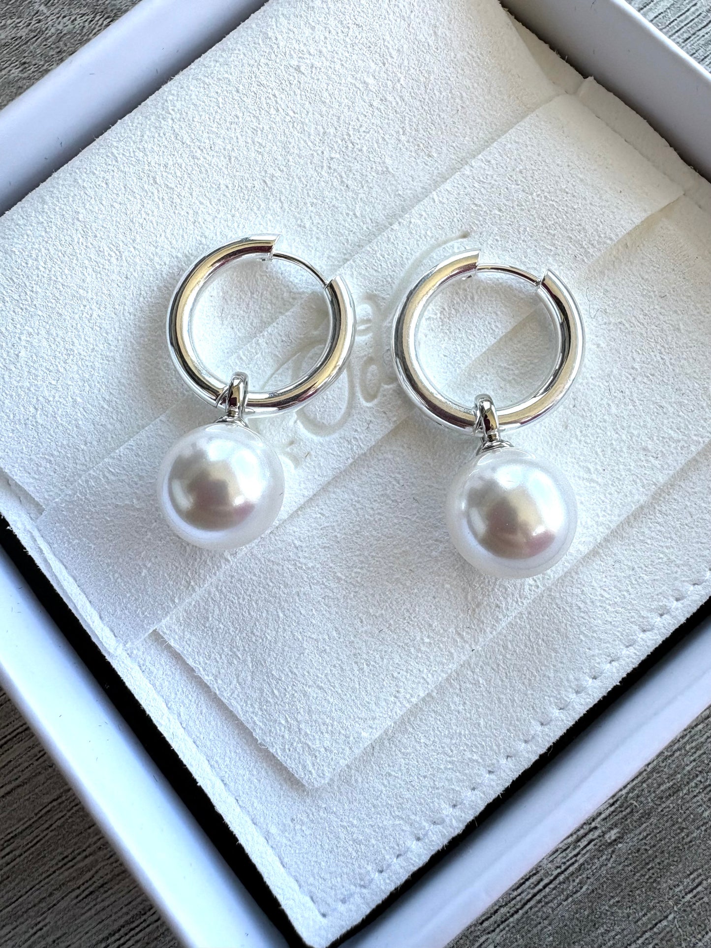 White Pearl Rounds on Hoops- Your choice of colour-Gold-Rose Gold-Silvet