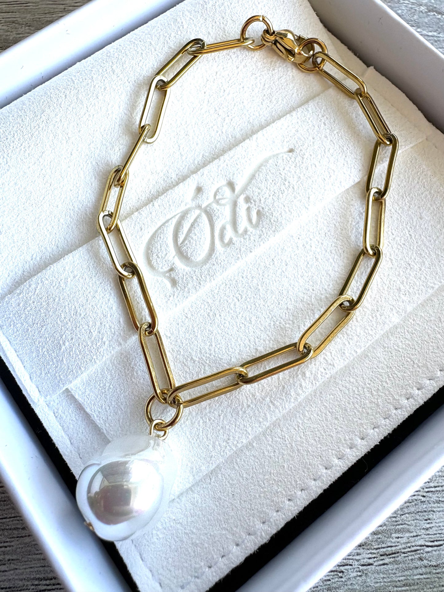 Baroque Pearl Bracelet on Stainless Steel Paper Clip Chain