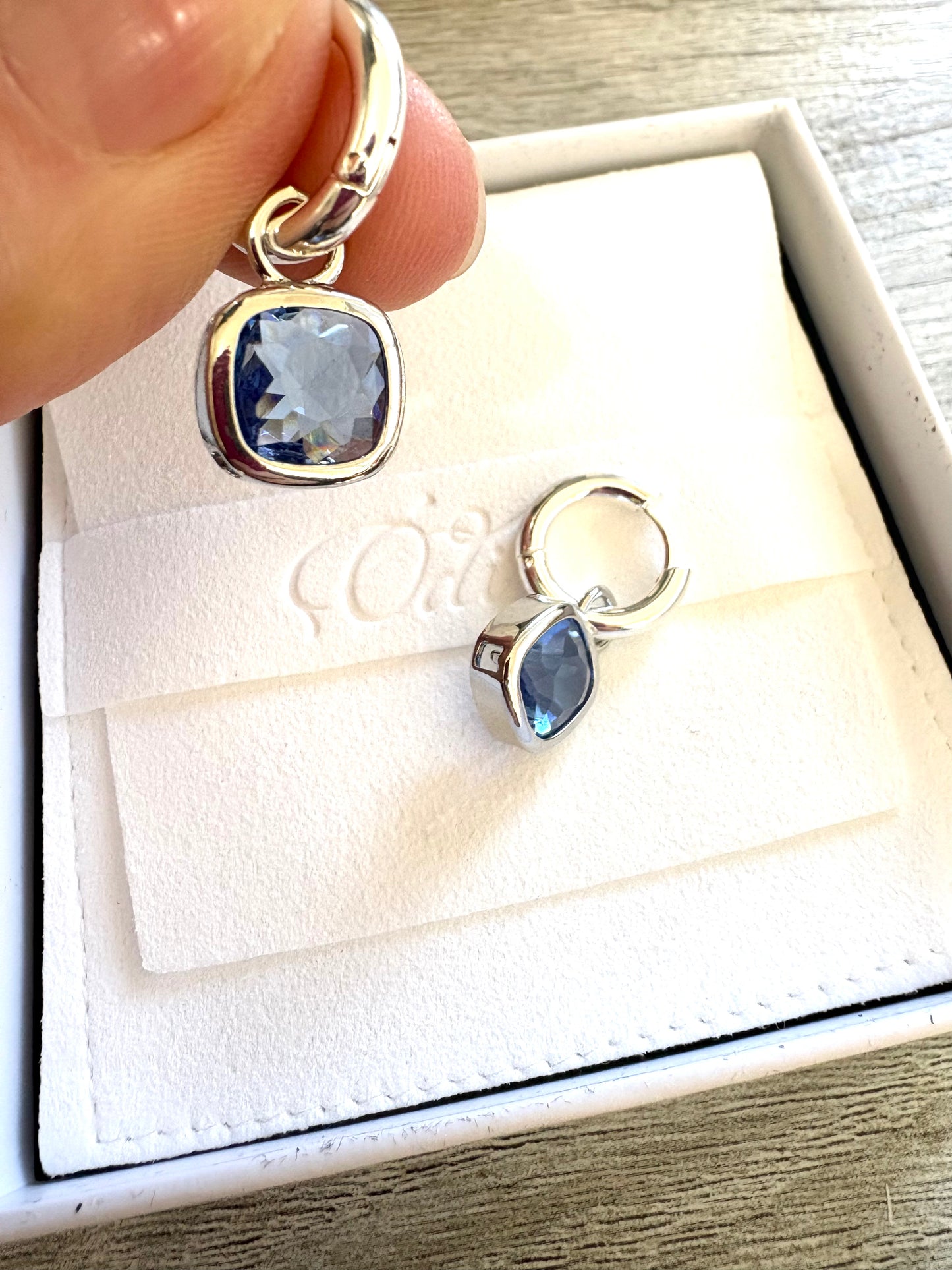 Sapphire Blue- Silver -Cushion Huggies