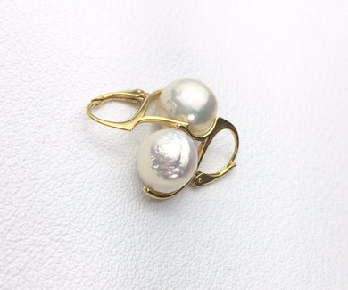 Pearl  drop on vintage stye clasp, earrings with multiple metallic finish options.