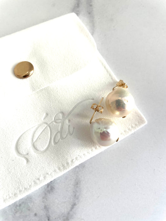 Lush Fresh Water Pearl drop studs