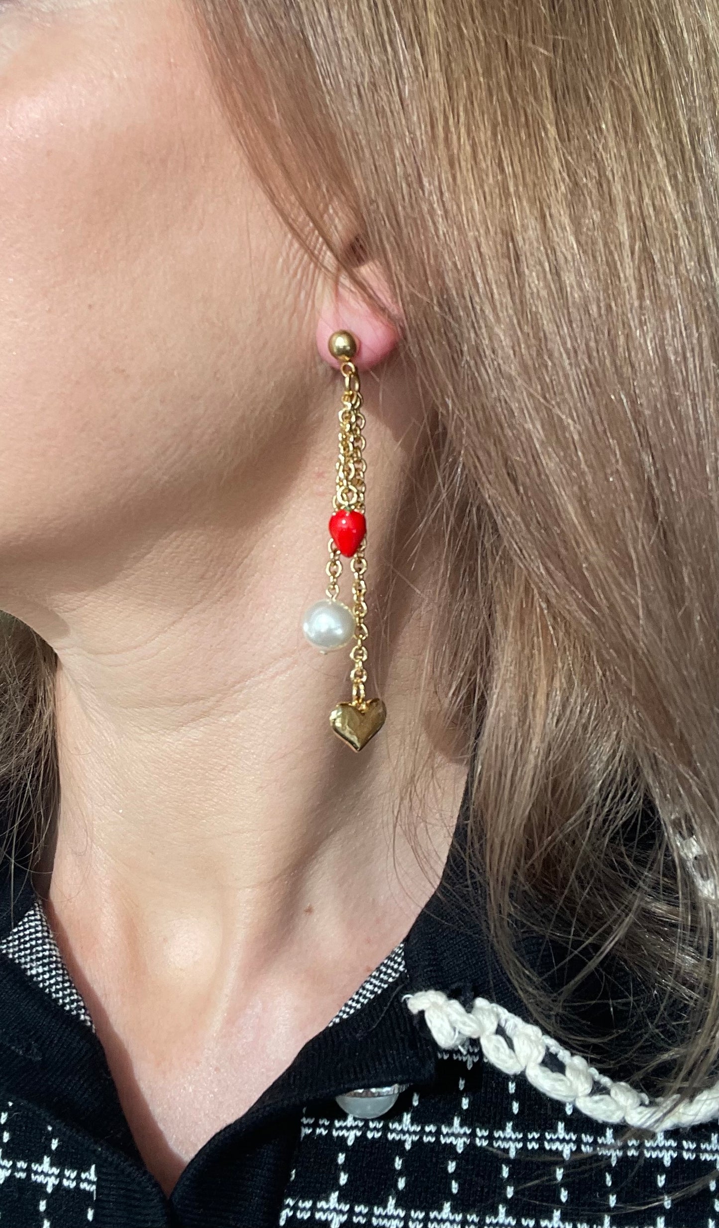 I love Strawberries Earrings- Gold