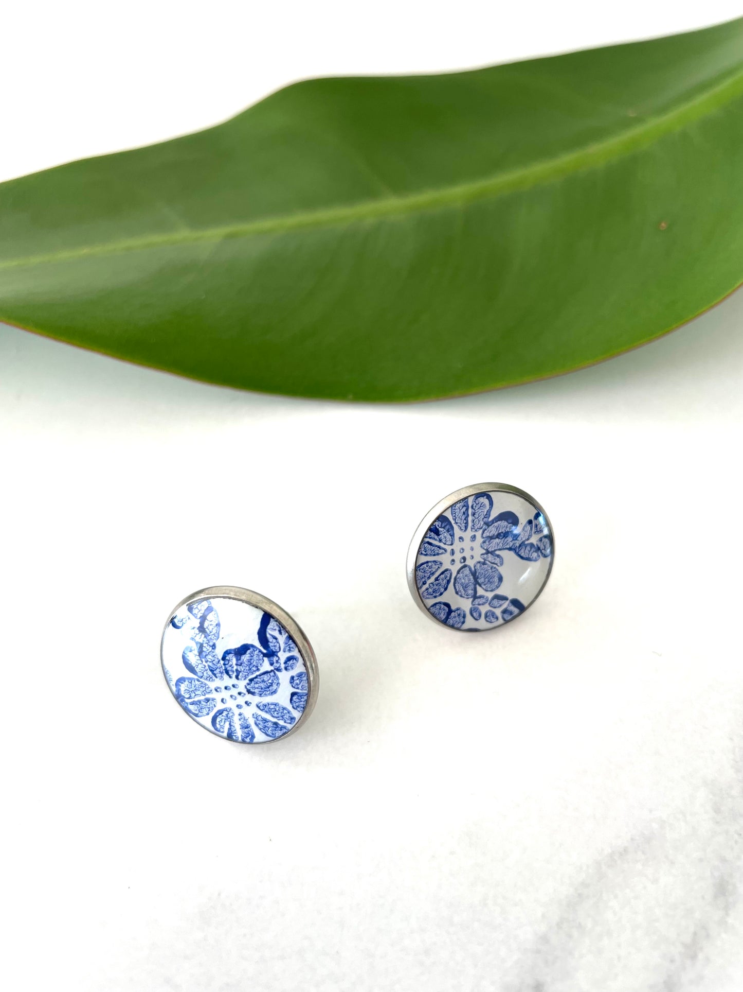 Leather Resin Studs Blue on White