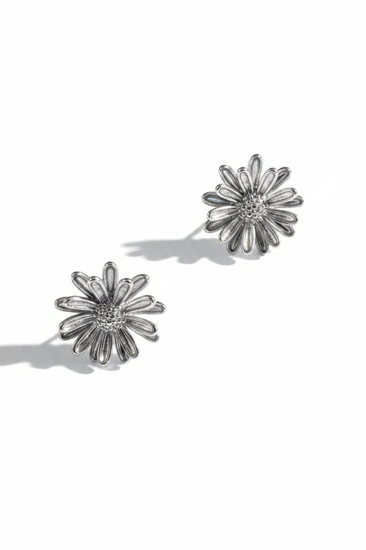 Daisy Stud Earrings Silver
