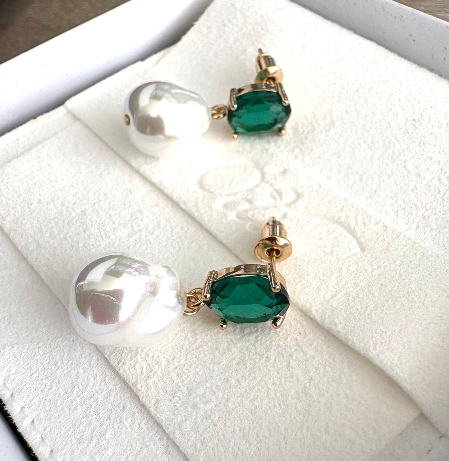 Paris Green Emerald Oval Stud Baroque Pearl Earrings
