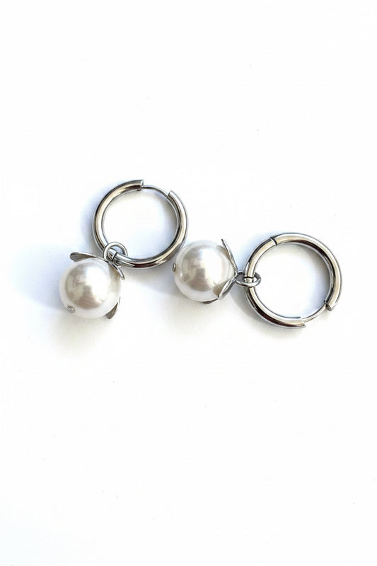 Botanical Pearls on Hoops Silver