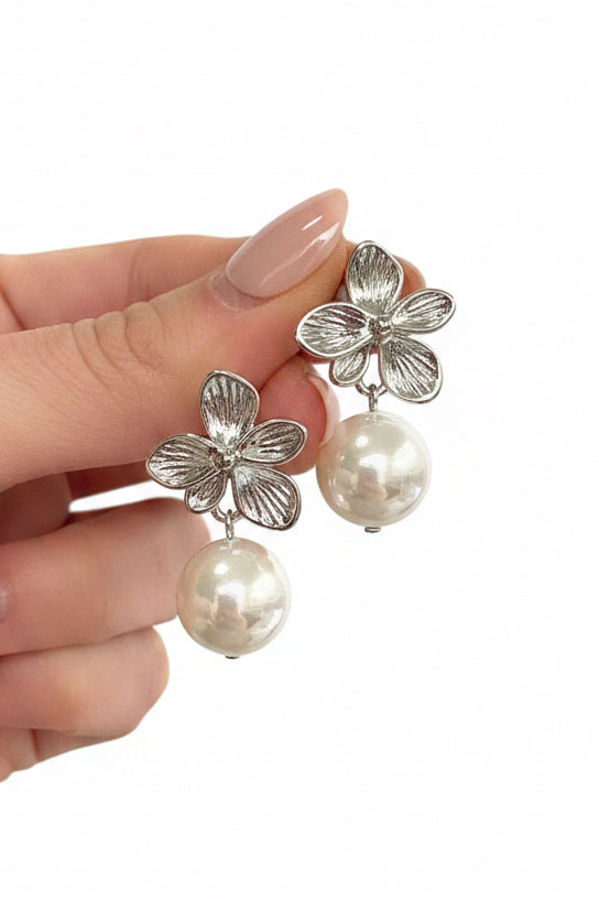 Flower Pearls-Gold or silver