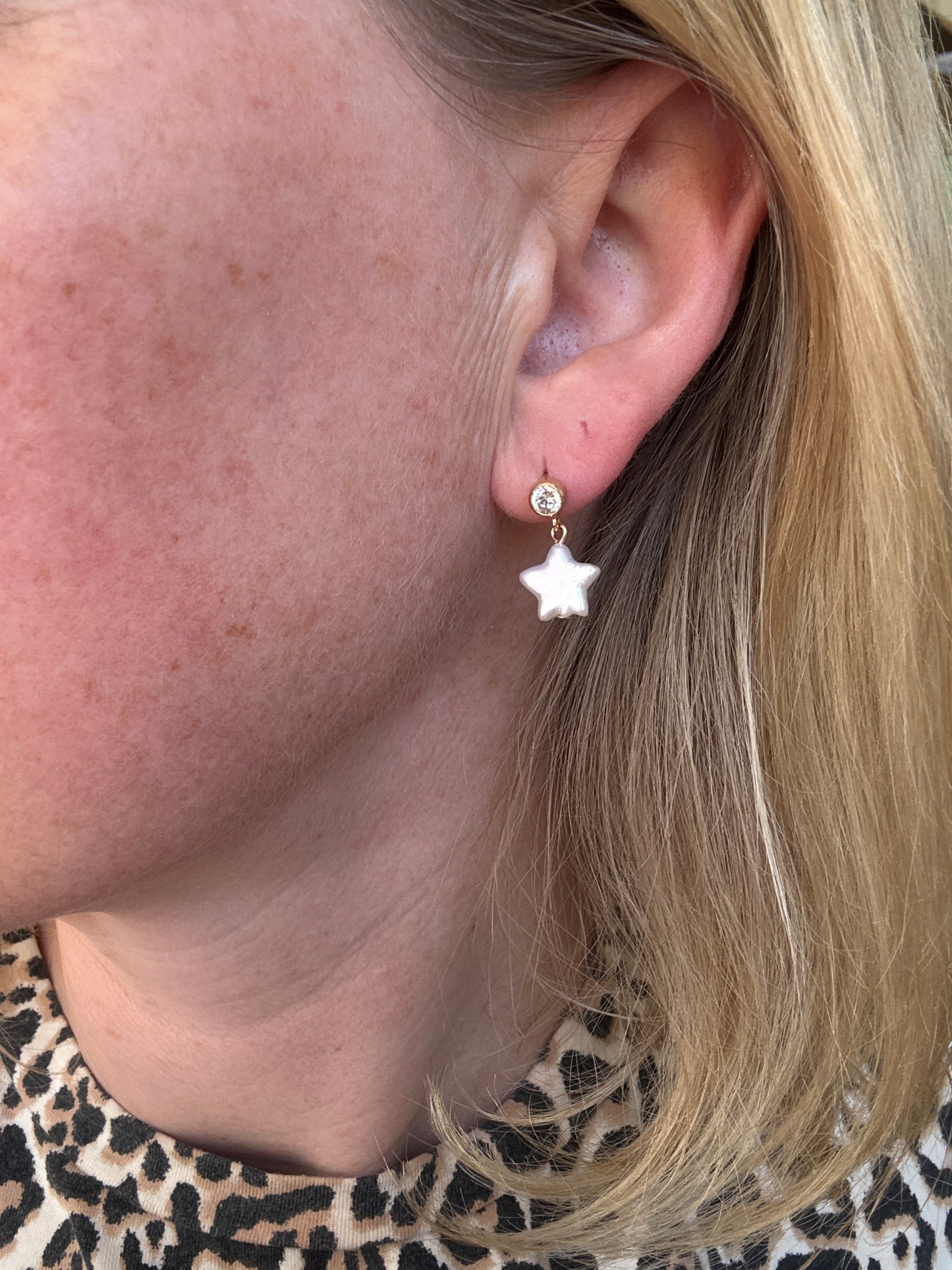 Zirconia 14karat gold Filled pearl star studs