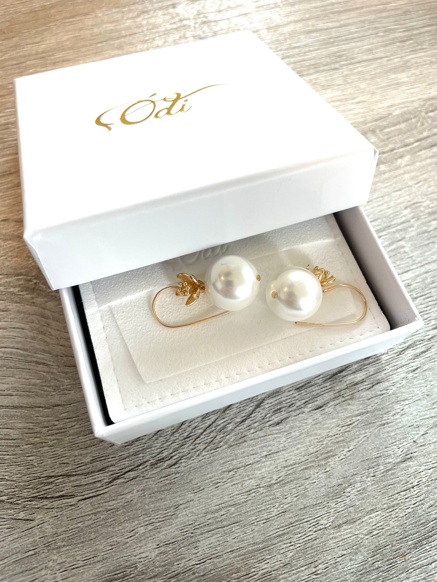 Odi Boutique Jewellery-Blossom Pearls-Gold