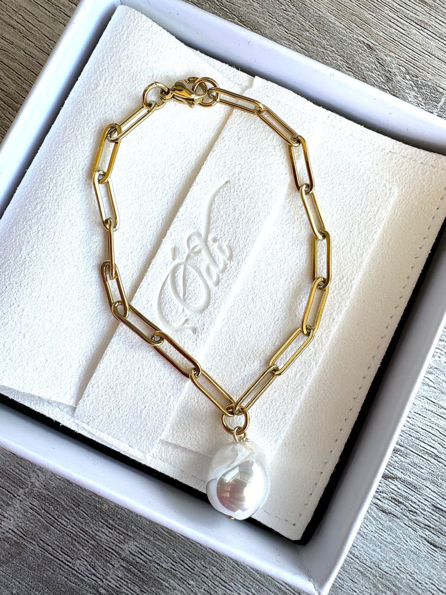 Baroque Pearl Bracelet on Stainless Steel Paper Clip Chain