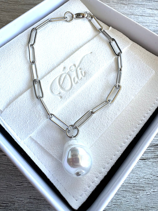 Baroque Pearl Bracelet on Stainless Steel Paper Clip Chain
