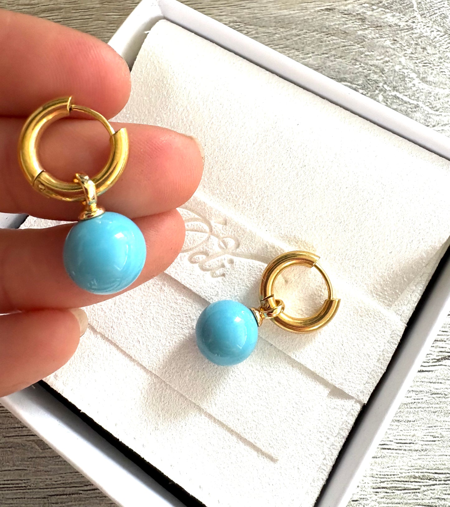 Pearl Rounds Turquoise on Stainless Steel Gold Huggies