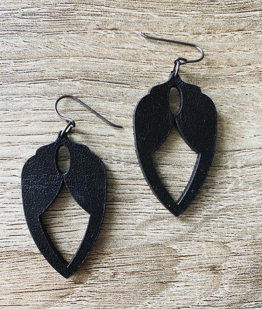 Shield Earrings-Black